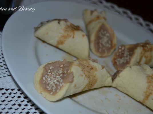 Cannoli di pasta brisè ripieni di patate e carne